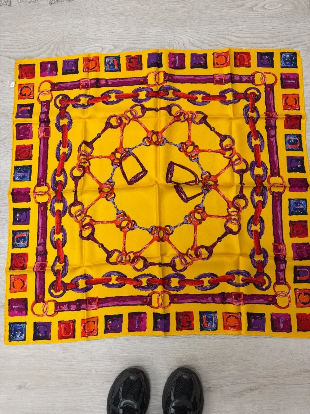 NEW GUCCI Silk Scarf